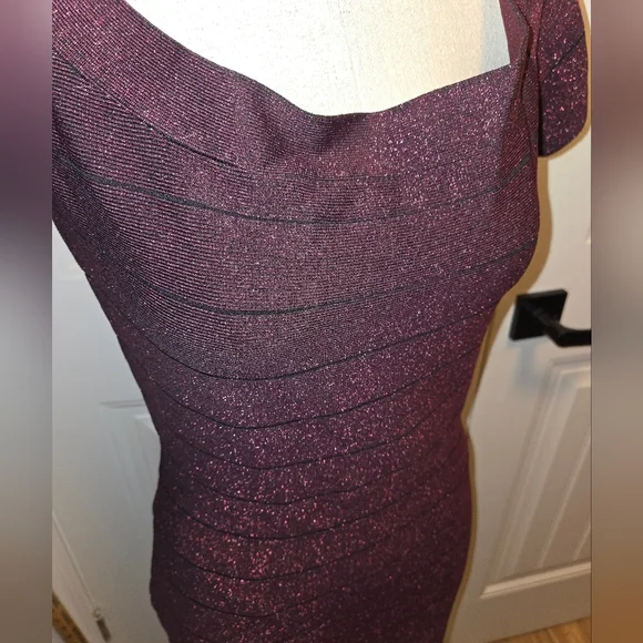 Guess Bodycon Cocktail Dress Cranberry Metallic Size 6 Party Event Date Night - Picture 2 of 9